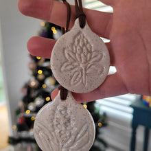 Load image into Gallery viewer, 12 Tree Ornaments - Saturday, October 4th 3:30pm *School Holidays*
